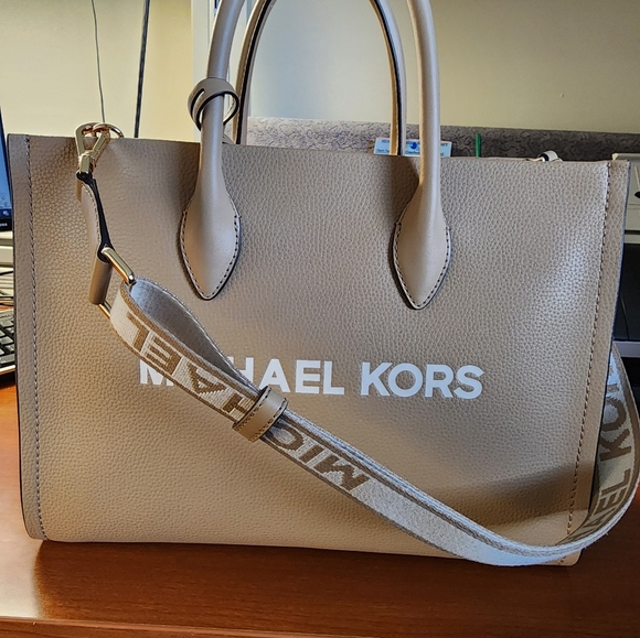 Michael Kors Mirella Medium Leather Tote in Camel - Picture 5 of 5